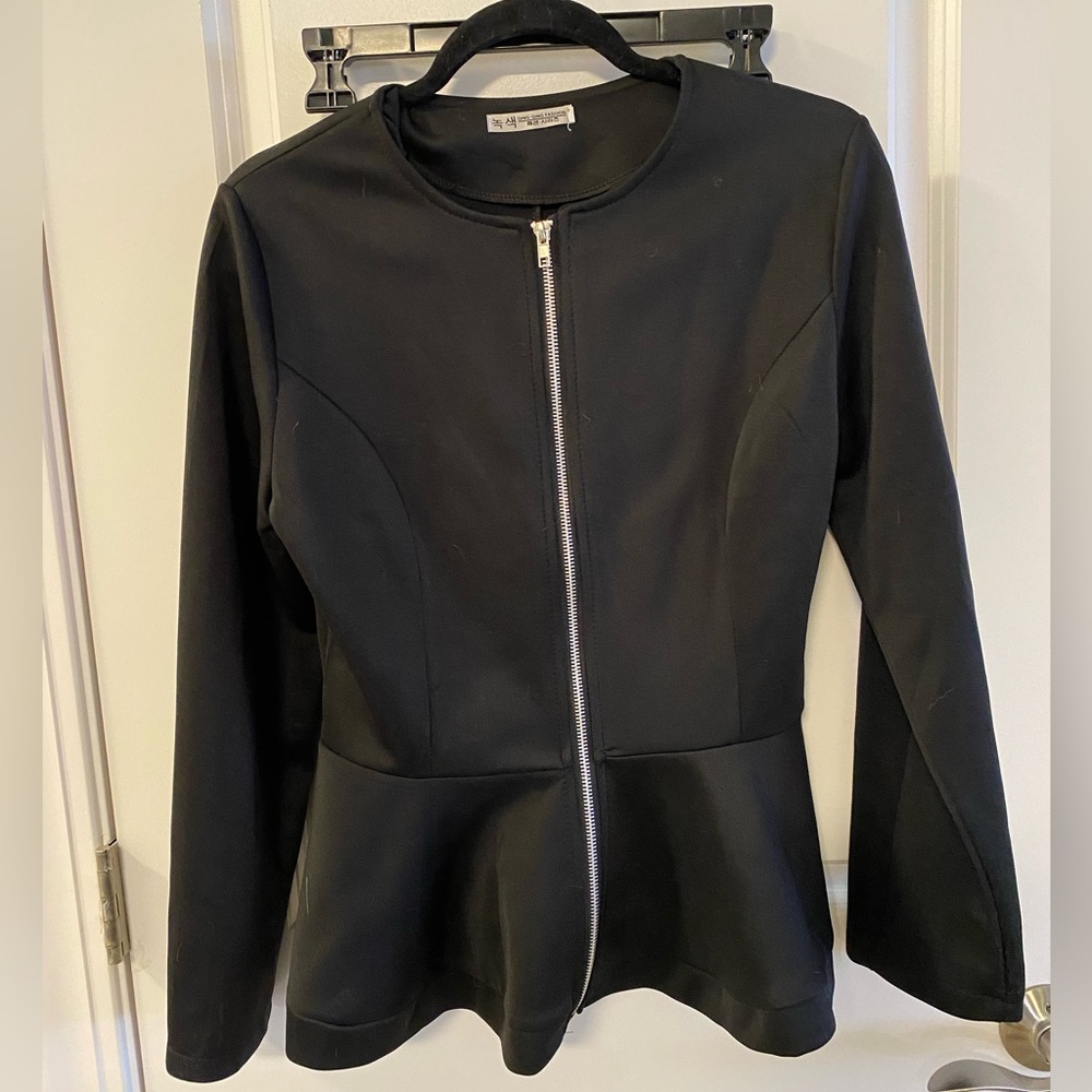 Qing Qing Women’s Black Peplum Zipper Jacket Chic Fit